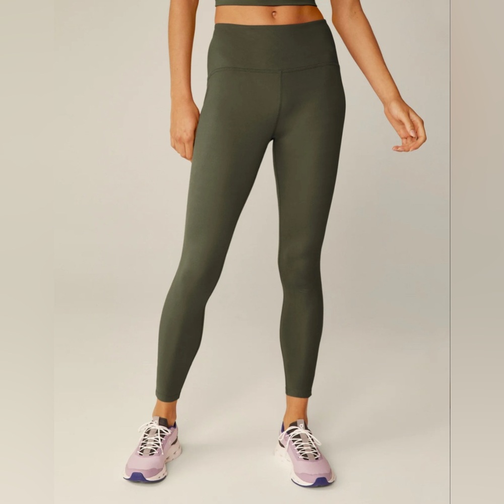 NWT Beyond Yoga Powerbeyond Midi Legging Modern Olive